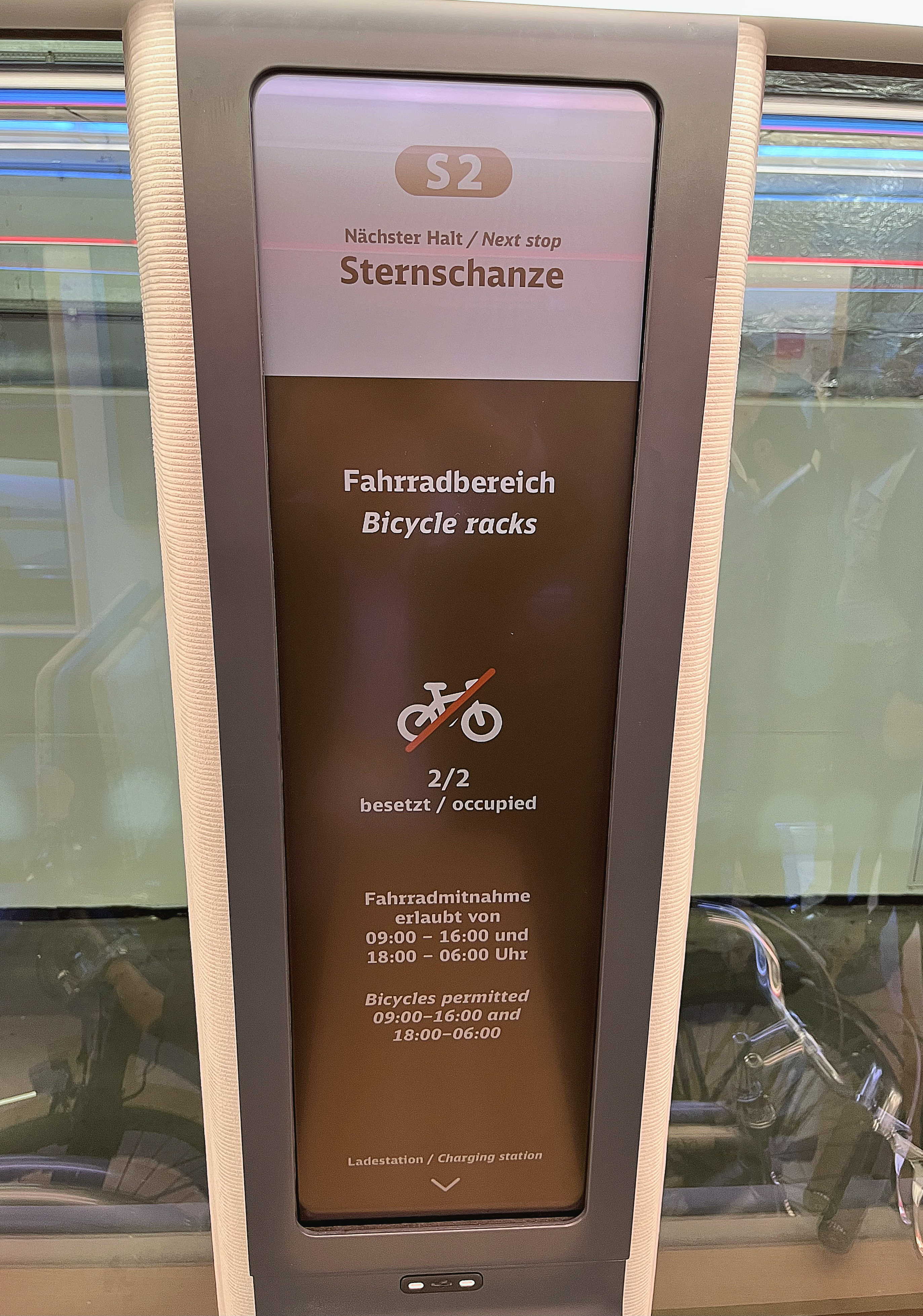 �_(d��)��HiRaso�@ʾ���g(sh��)����đ�̴�Һ����(d��)�ص��p��(w��n)�B(t��i)���Լ�����h(hu��n)���⾀�ķ�ʽ���l(f��)�]�����Դ�\(y��n)��Ч�ʣ���H�ڸ��Q�@ʾ����r������������ڳ��m(x��)�oֹ�Į����@ʾ�τt�����늣��c���y(t��ng)Һ���@ʾ���g(sh��)��ȴ����(ji��)ʡ90%�ܺ�